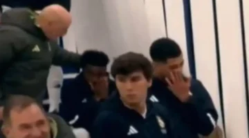 دموع في البرازيل.. فينيسيوس ينهار بسبب صافرات الاستهجان خلال مباراة ودية ونارية